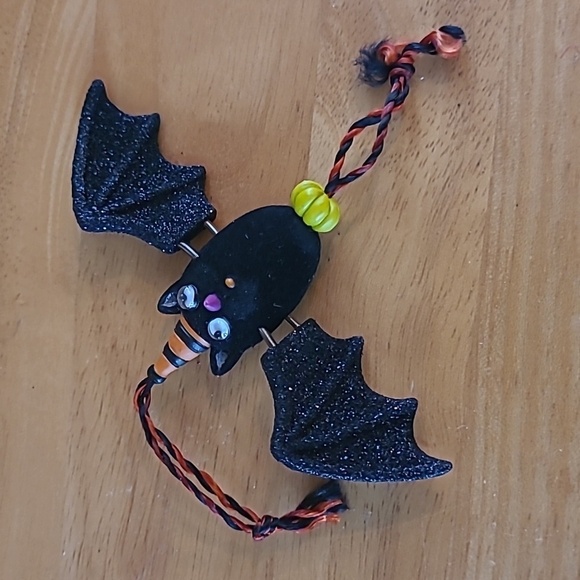 HALLMARK Retired Ghostly Gazebo Stand and Assorted Retired Halloween Ornaments - Picture 9 of 16